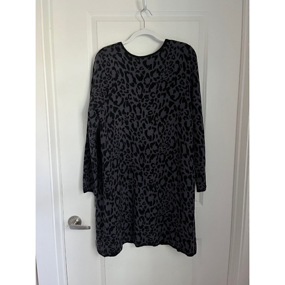 Cardigan - Picture 2 of 2